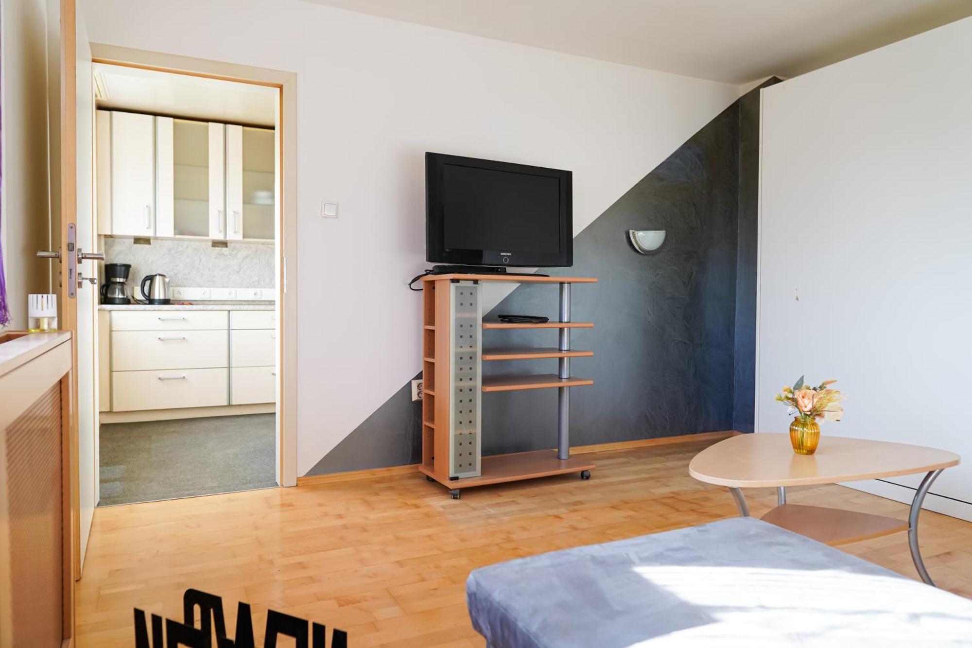 Spacious House With 5 * Wien