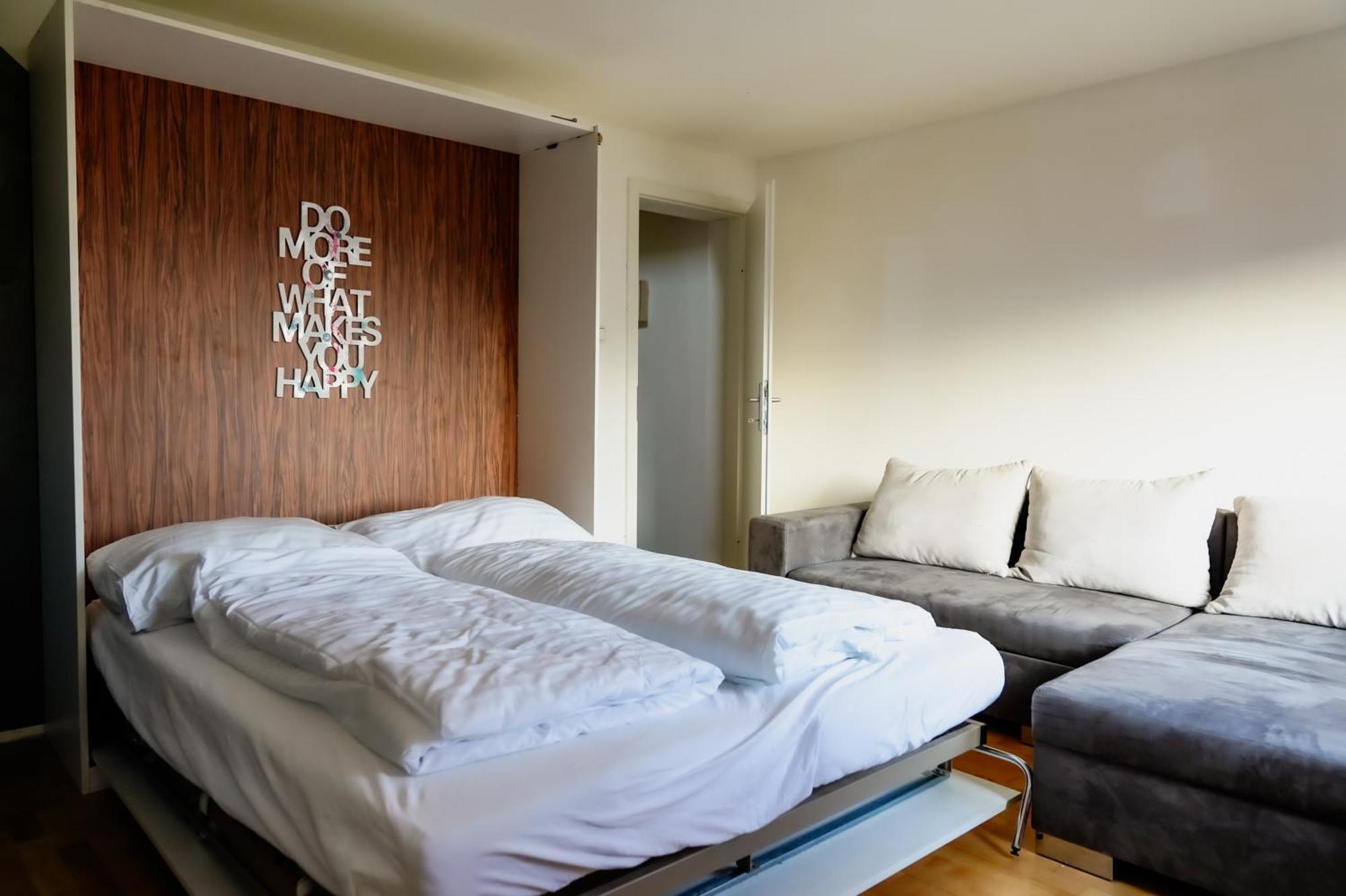 Spacious House With 5